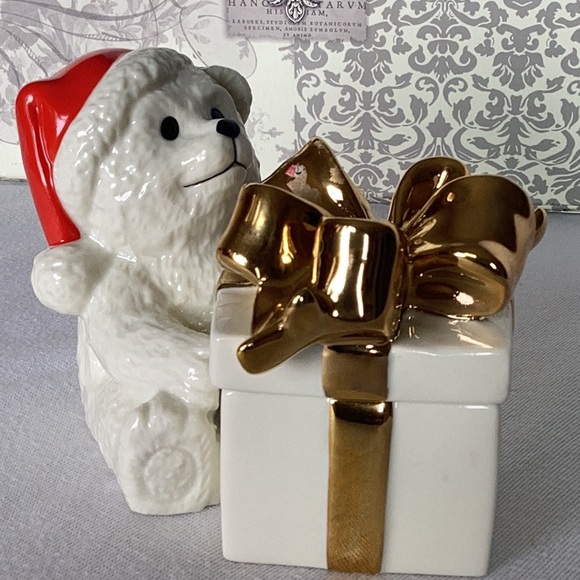 Mikasa Other - MIKASA Christmas jewelry box